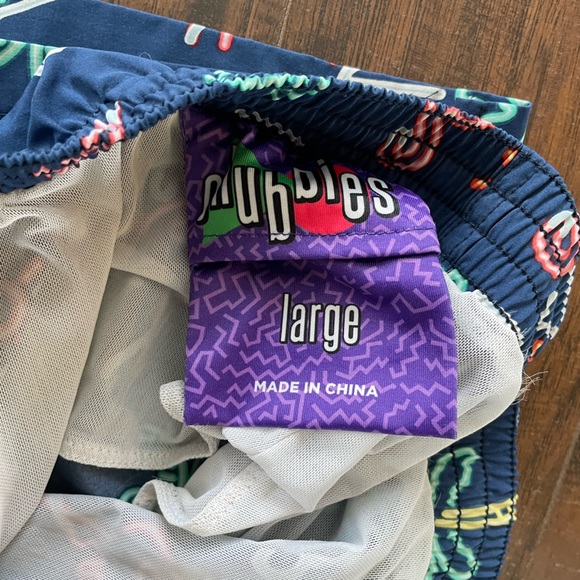 Chubbies Neon Lights 5.5” Classic Swim Trunk Shorts Palm Flamingo Mens large - Picture 2 of 4